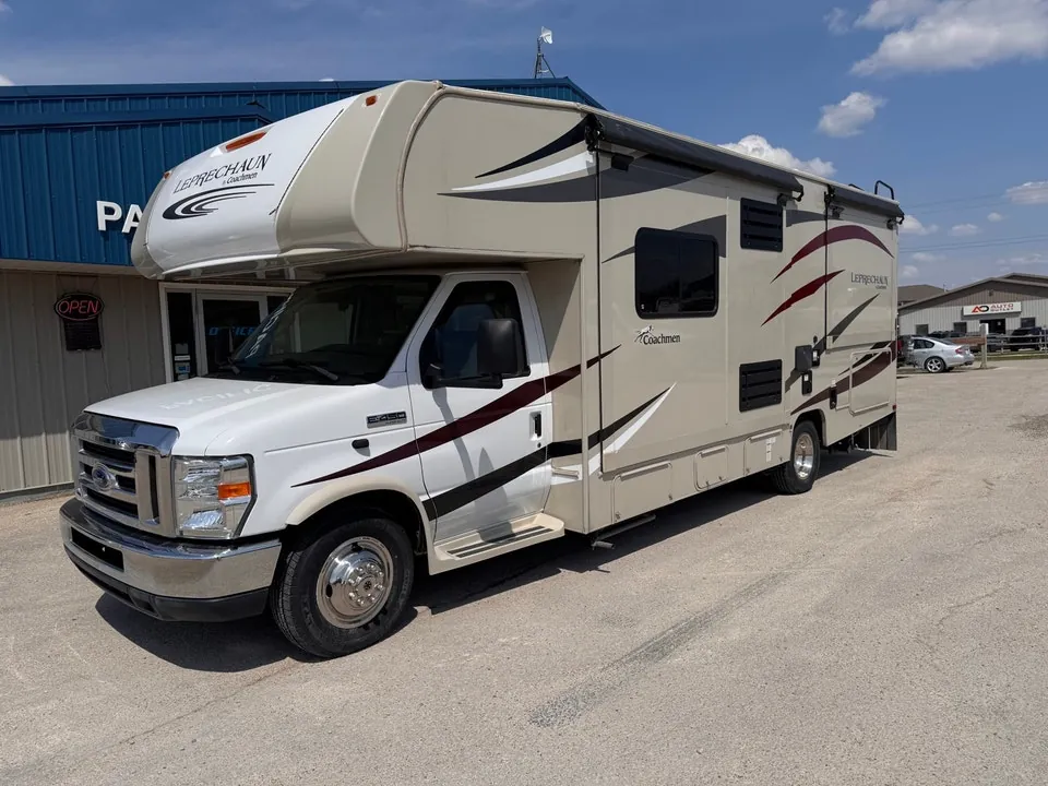 Coachmen Leprechaun