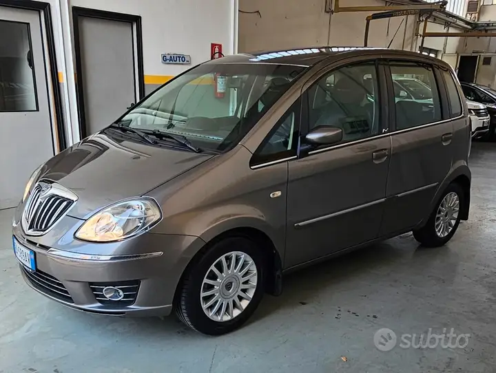 Lancia Musa 2009 photo 2