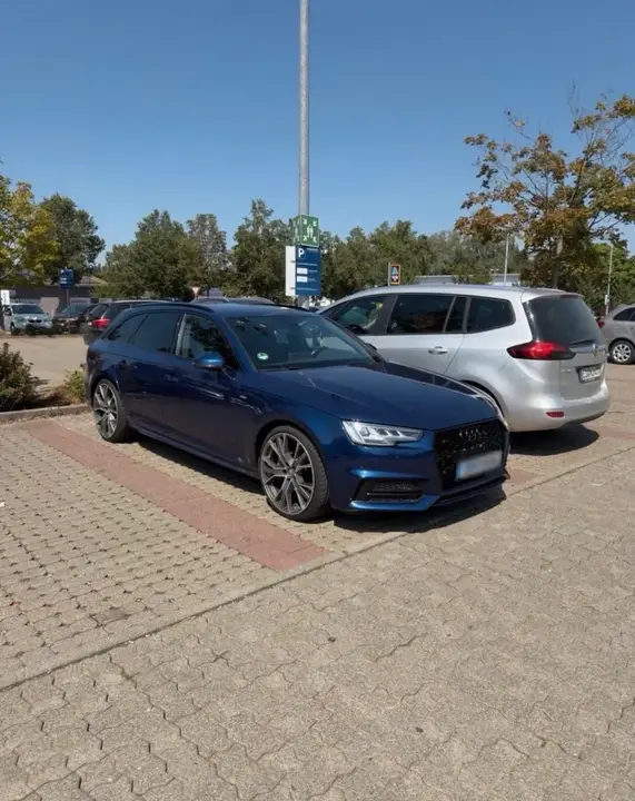 Audi A4 2016 photo 2