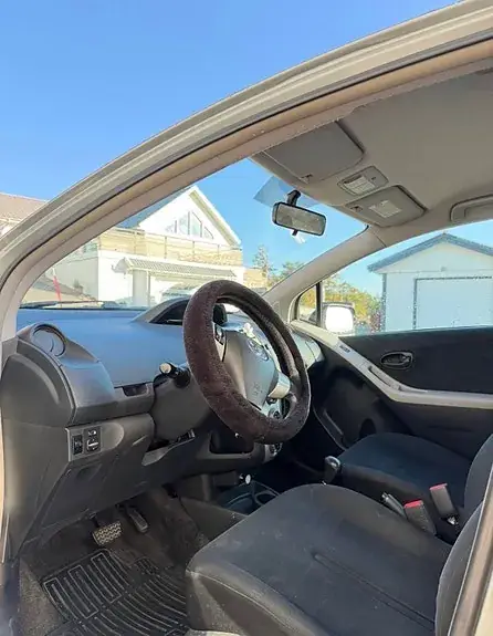 Toyota Yaris 2007 photo 4
