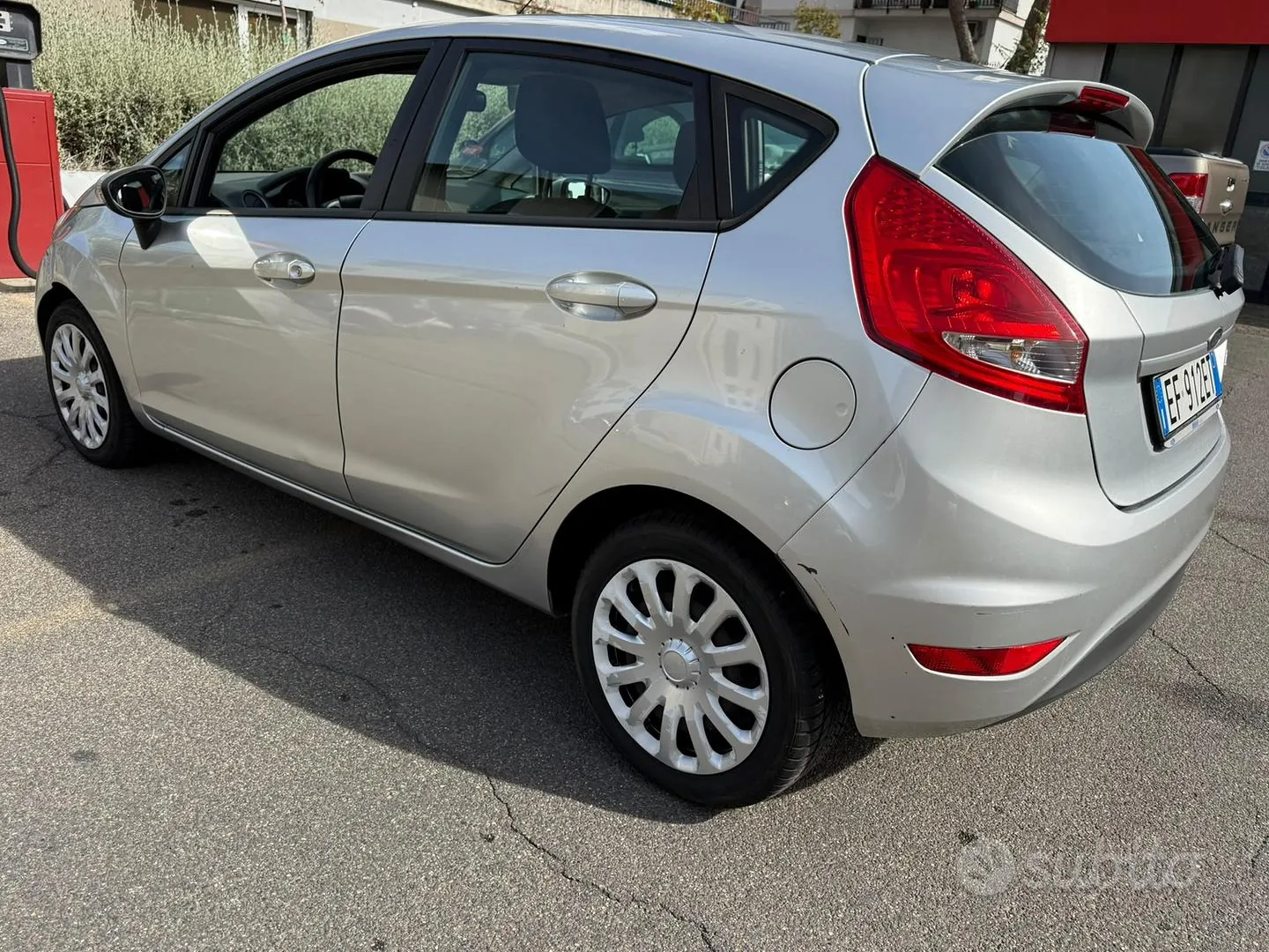 Ford Fiesta 2011 photo 4