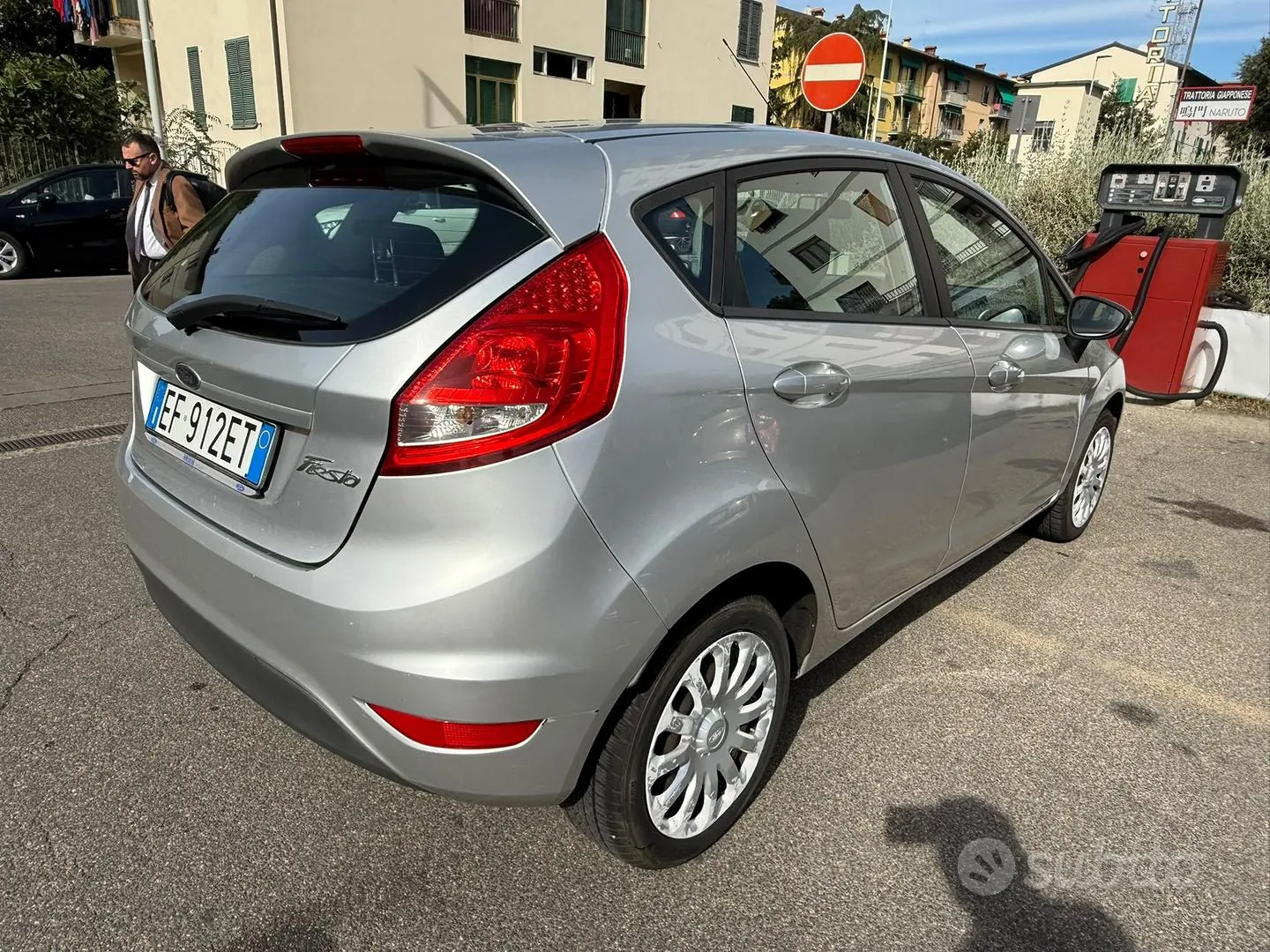 Ford Fiesta 2011 photo 3