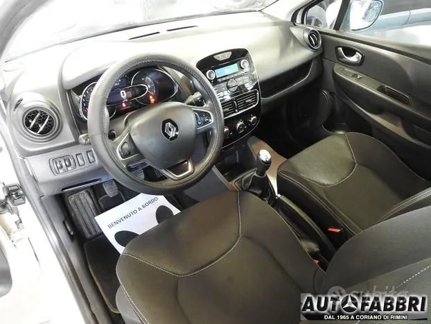 Renault Clio 2017 photo 2