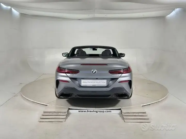 BMW 8 Series 2025 photo 4