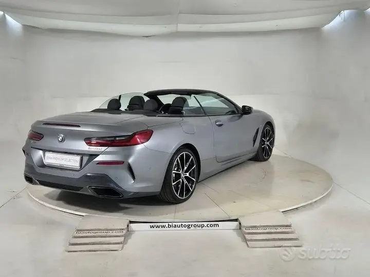 BMW 8 Series 2025 photo 5