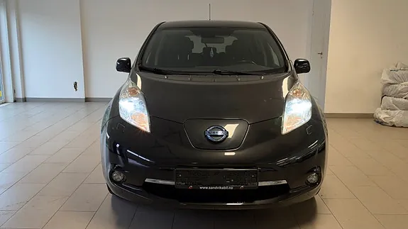 Nissan Leaf 2017 photo 2