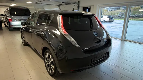 Nissan Leaf 2017 photo 5