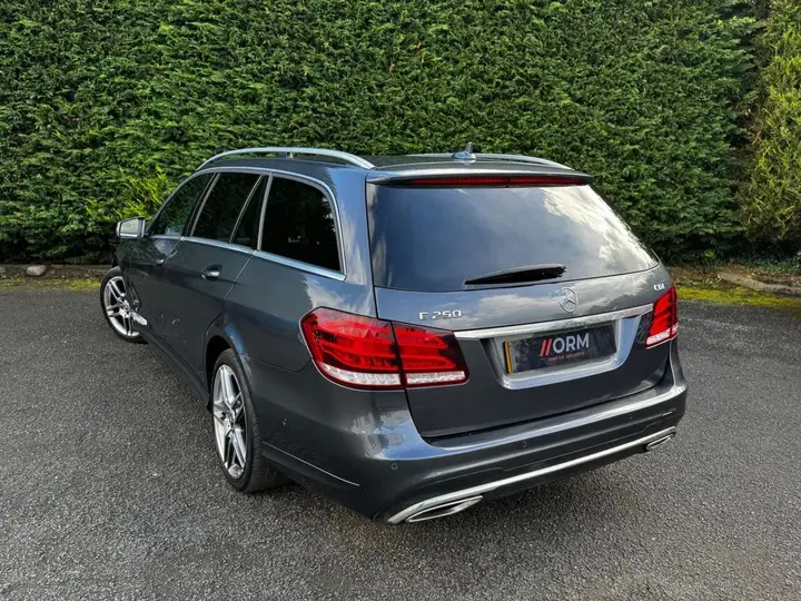 Mercedes-Benz E-Class 2015 photo 3