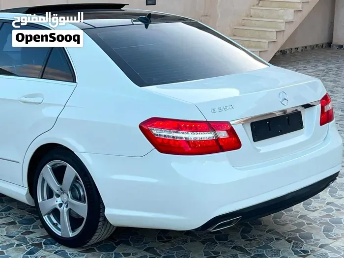 Mercedes-Benz E-Class 2012 photo 4