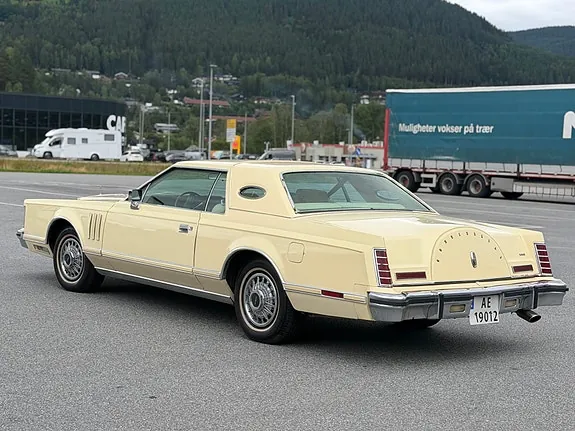Lincoln Continental 1978 photo 4