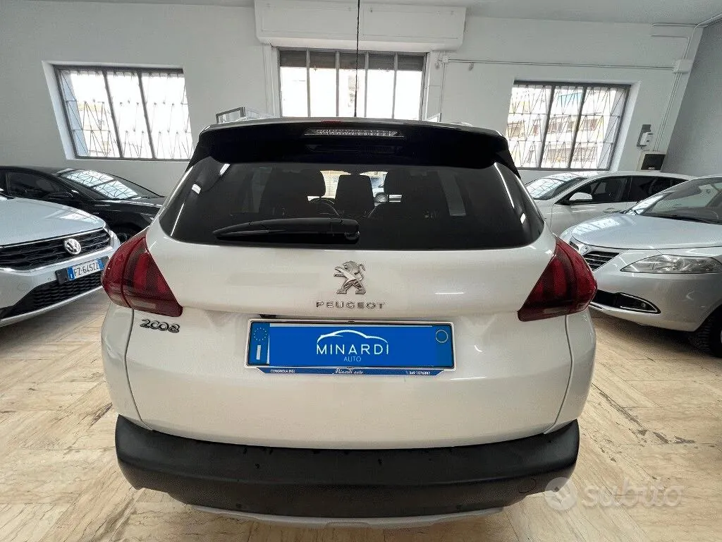 Peugeot 2008 2017 photo 4