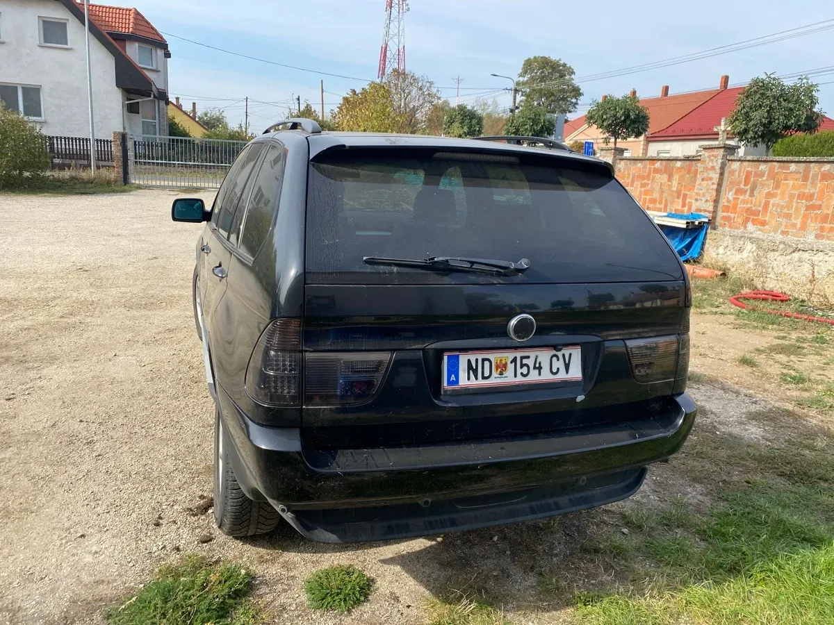 BMW X5 2003 photo 2
