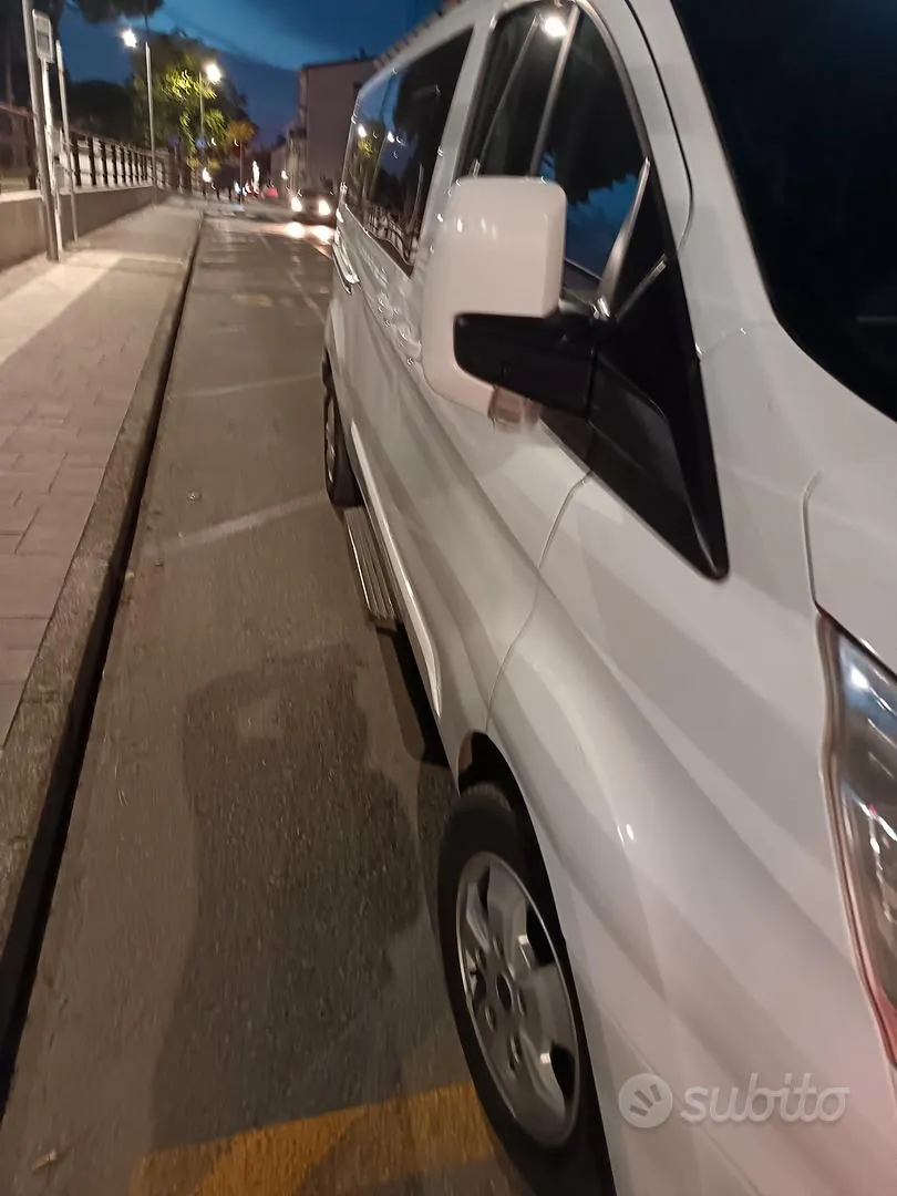 Ford Tourneo Custom 2017 photo 5