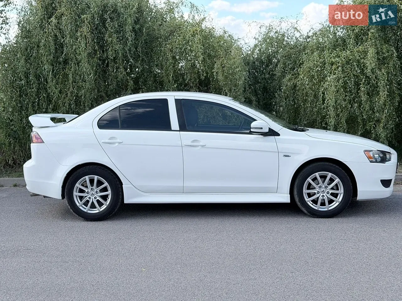 Mitsubishi Lancer 2014 photo 5