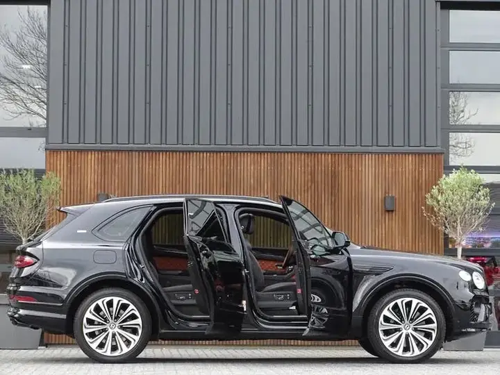 Bentley Bentayga 2021 photo 3