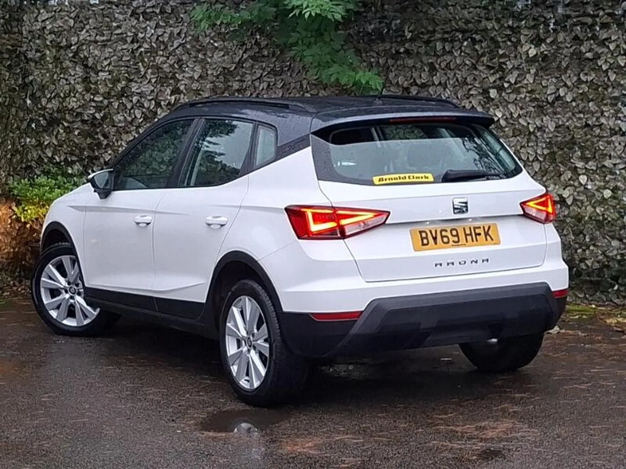 Seat Arona 2019 photo 2