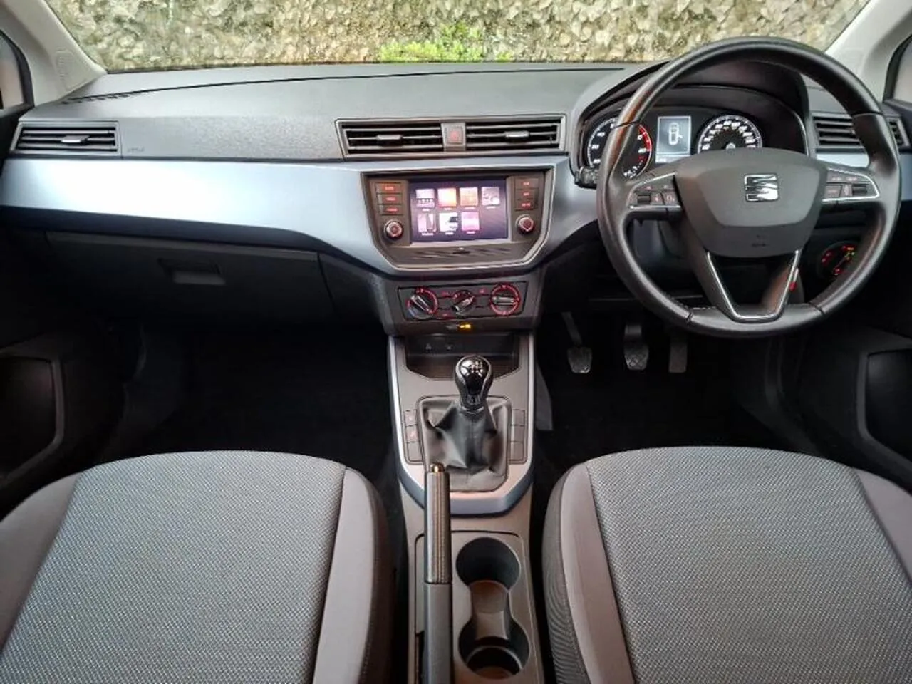 Seat Arona 2019 photo 3