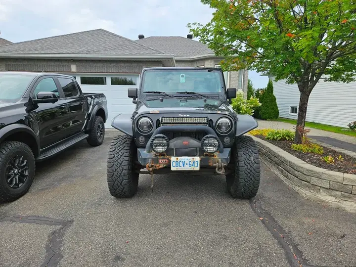 Jeep Wrangler 2010 photo 2