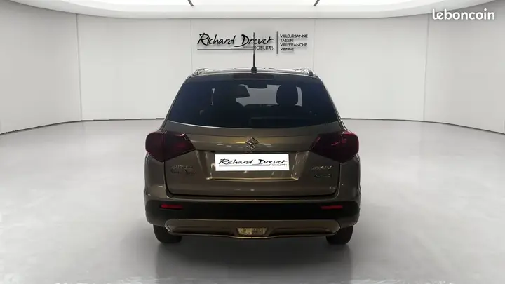 Suzuki Vitara 2024 photo 4