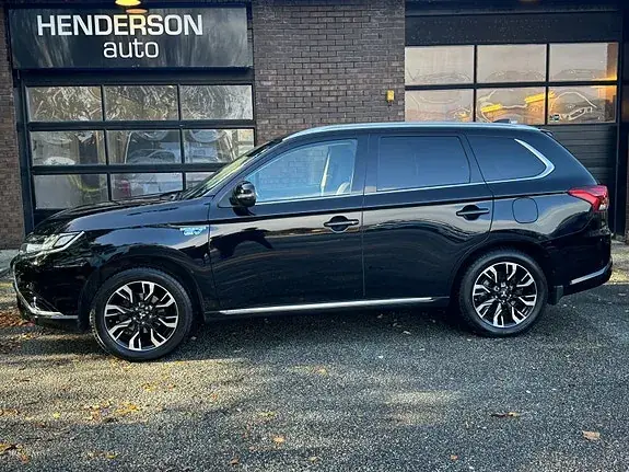 Mitsubishi Outlander 2017 photo 4