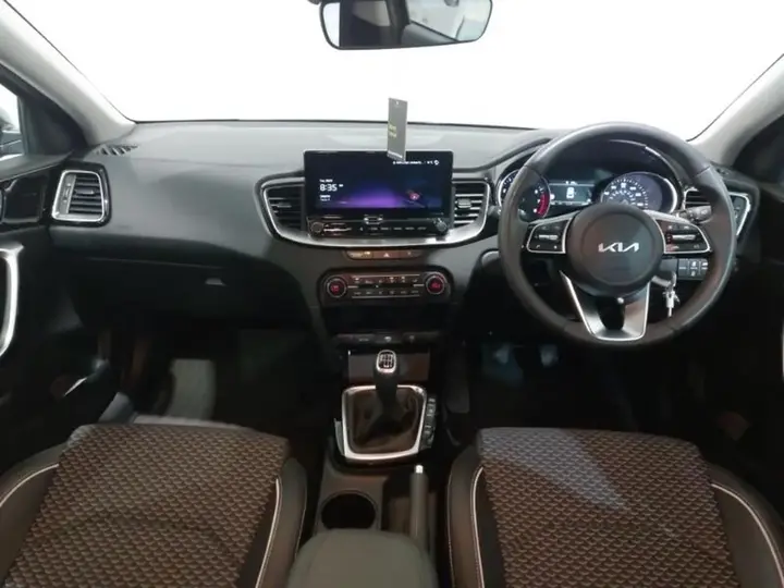 Kia Xceed 2026 photo 3