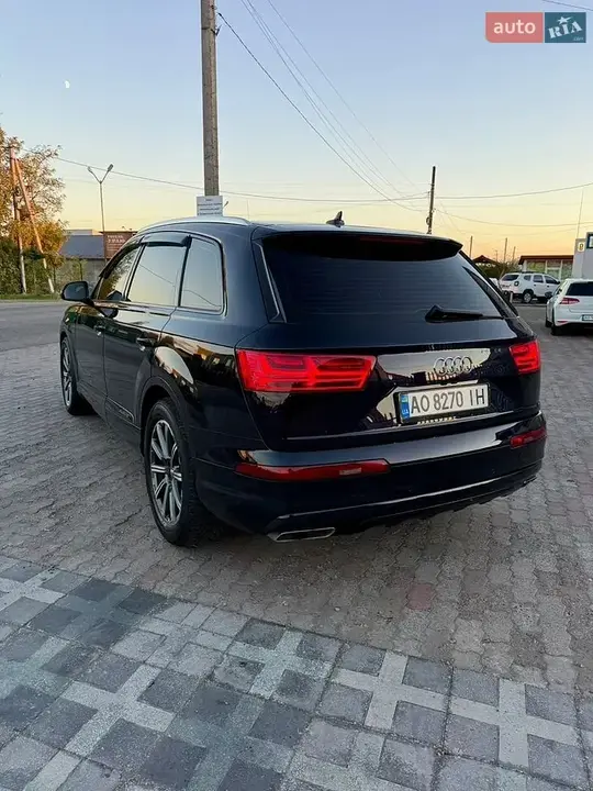 Audi Q7 2017 photo 4