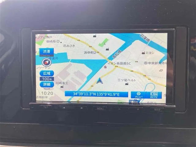 Nissan Note 2021 photo 2