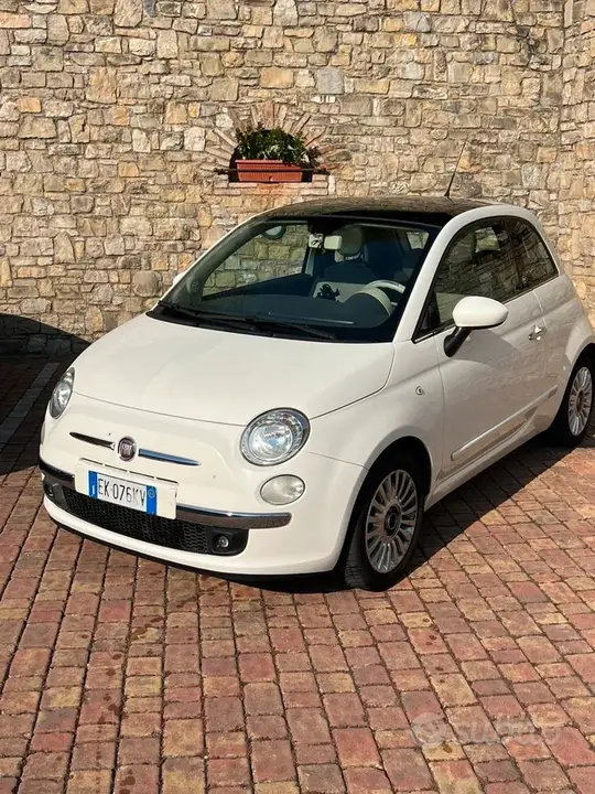 Fiat 500 2011 photo 2