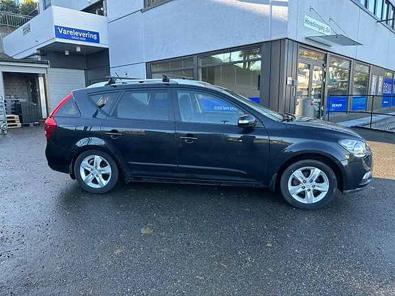 Kia Ceed 2009 photo 4
