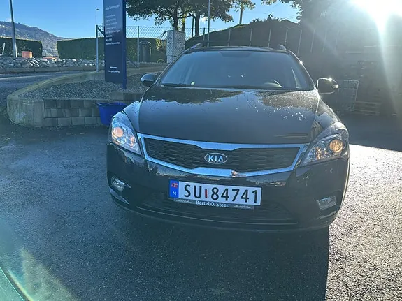 Kia Ceed 2009 photo 2