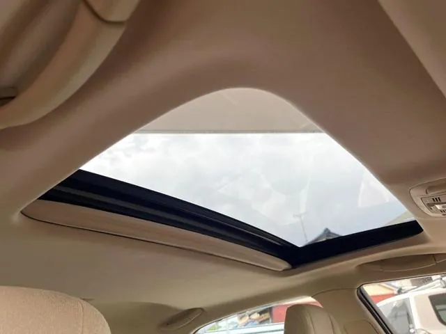 Toyota Crown Royal Hybrid 2018 photo 3