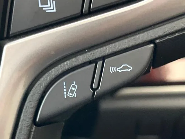 Toyota Crown Royal Hybrid 2018 photo 5