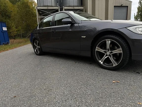 BMW 325Xi 2006 photo 4