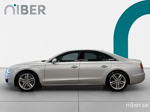 Audi A8 2011 photo 4