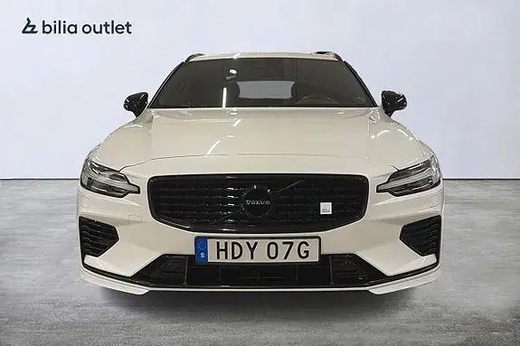 Volvo V60 2022 photo 3