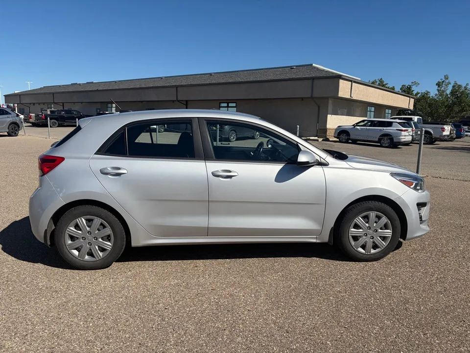 Kia Rio 2023 photo 3