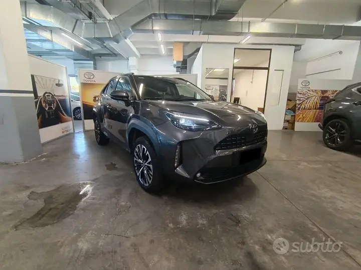 Toyota Yaris Cross 2025 photo 3