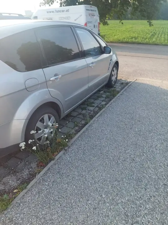 Ford S-Max 2008 photo 2