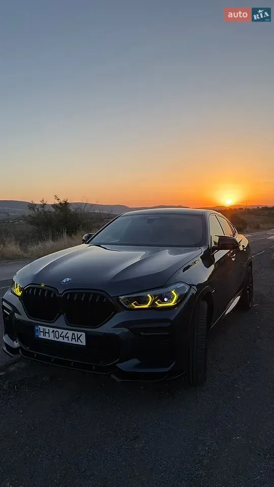 BMW X6 2021 photo 2