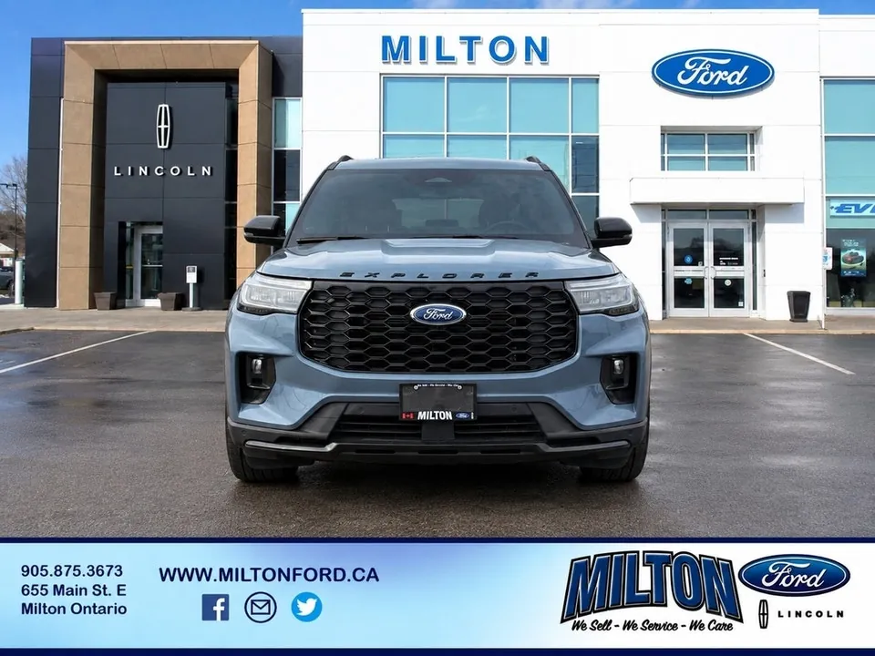 Ford Explorer 2025 photo 2