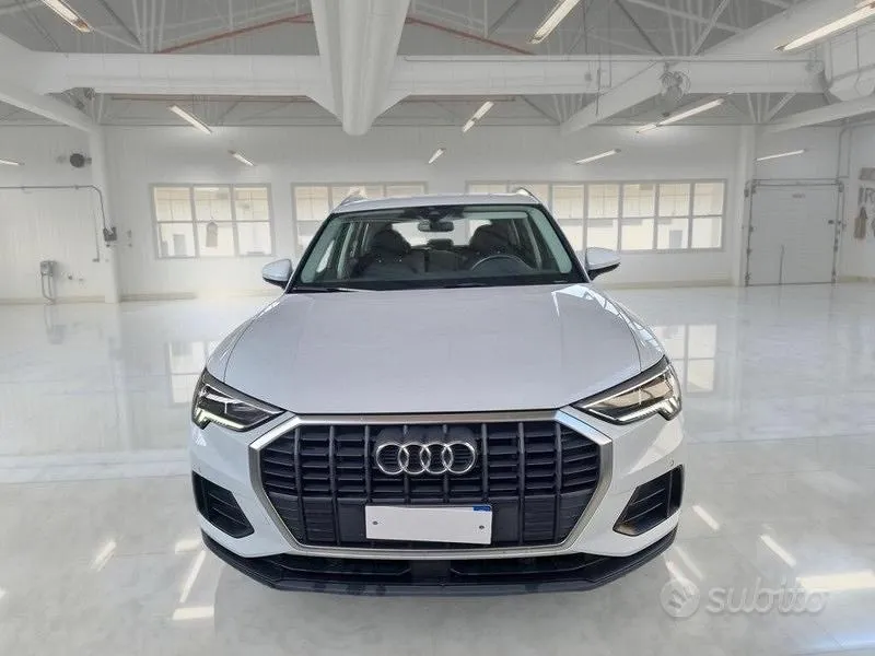 Audi Q3 2022 photo 2