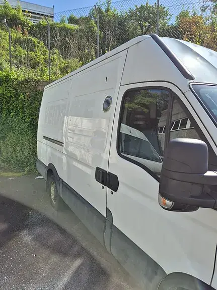 Iveco Daily 2010 photo 2