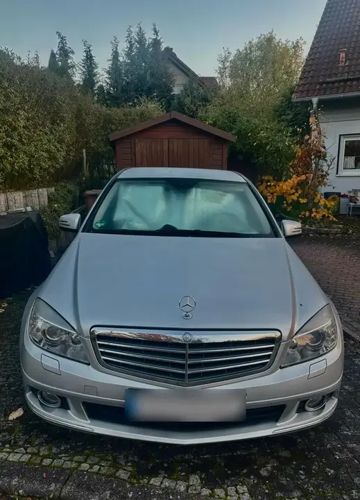 Mercedes-Benz C200