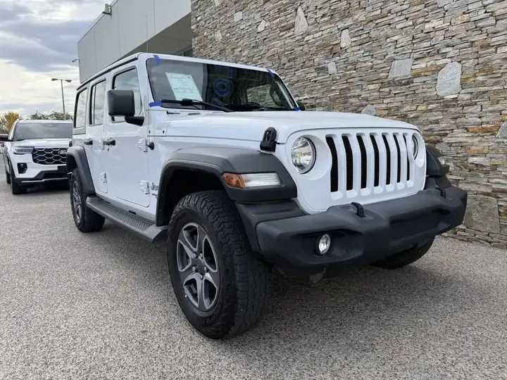 Jeep Wrangler 2019 photo 2