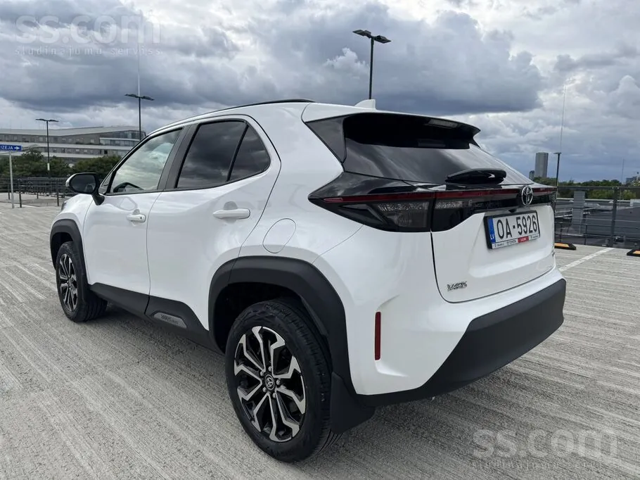 Toyota Yaris Cross 2024 photo 2