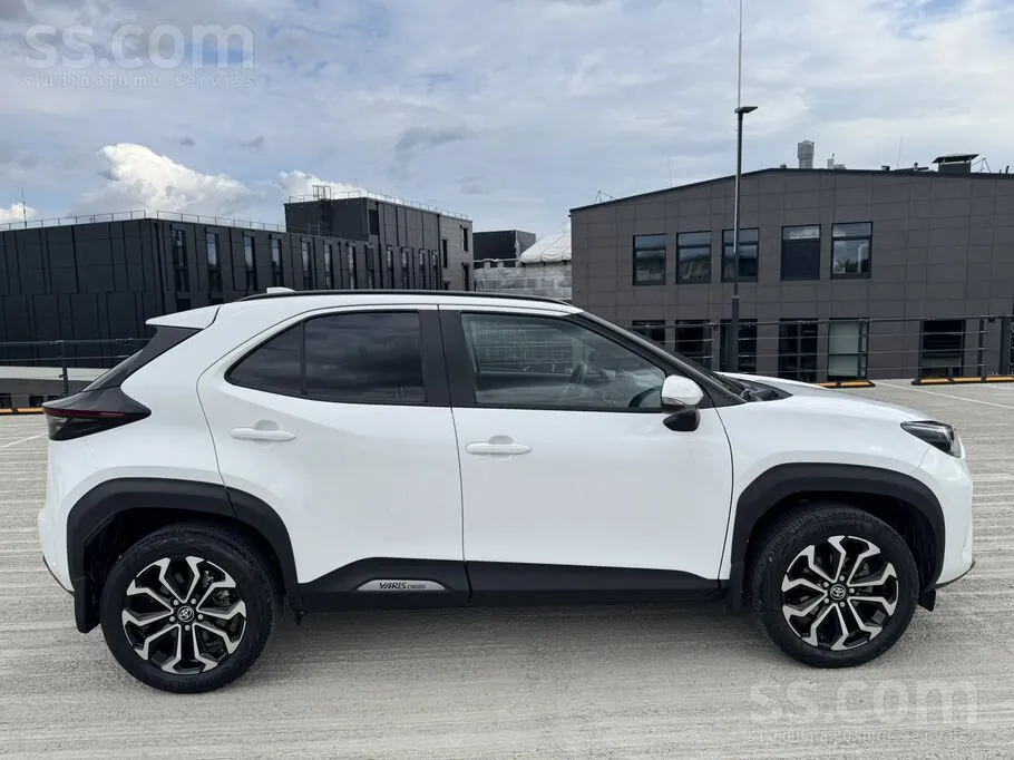 Toyota Yaris Cross 2024 photo 5