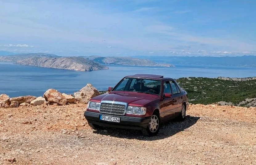 Mercedes-Benz W124