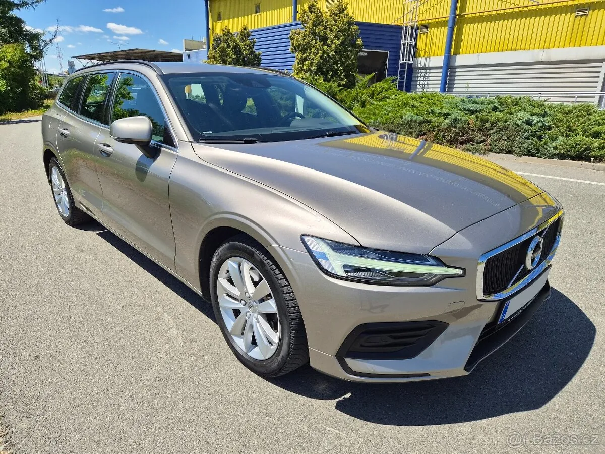 Volvo V60 2022 photo 3