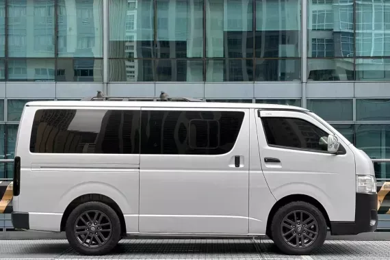Toyota Hiace Commuter 2014 photo 5