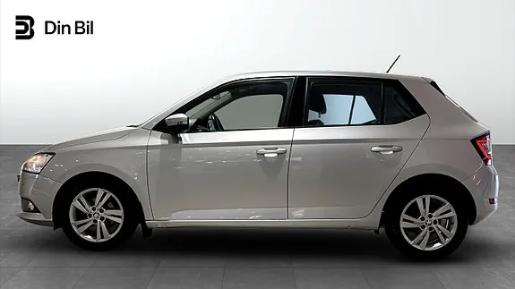 Skoda Fabia 2021 photo 2